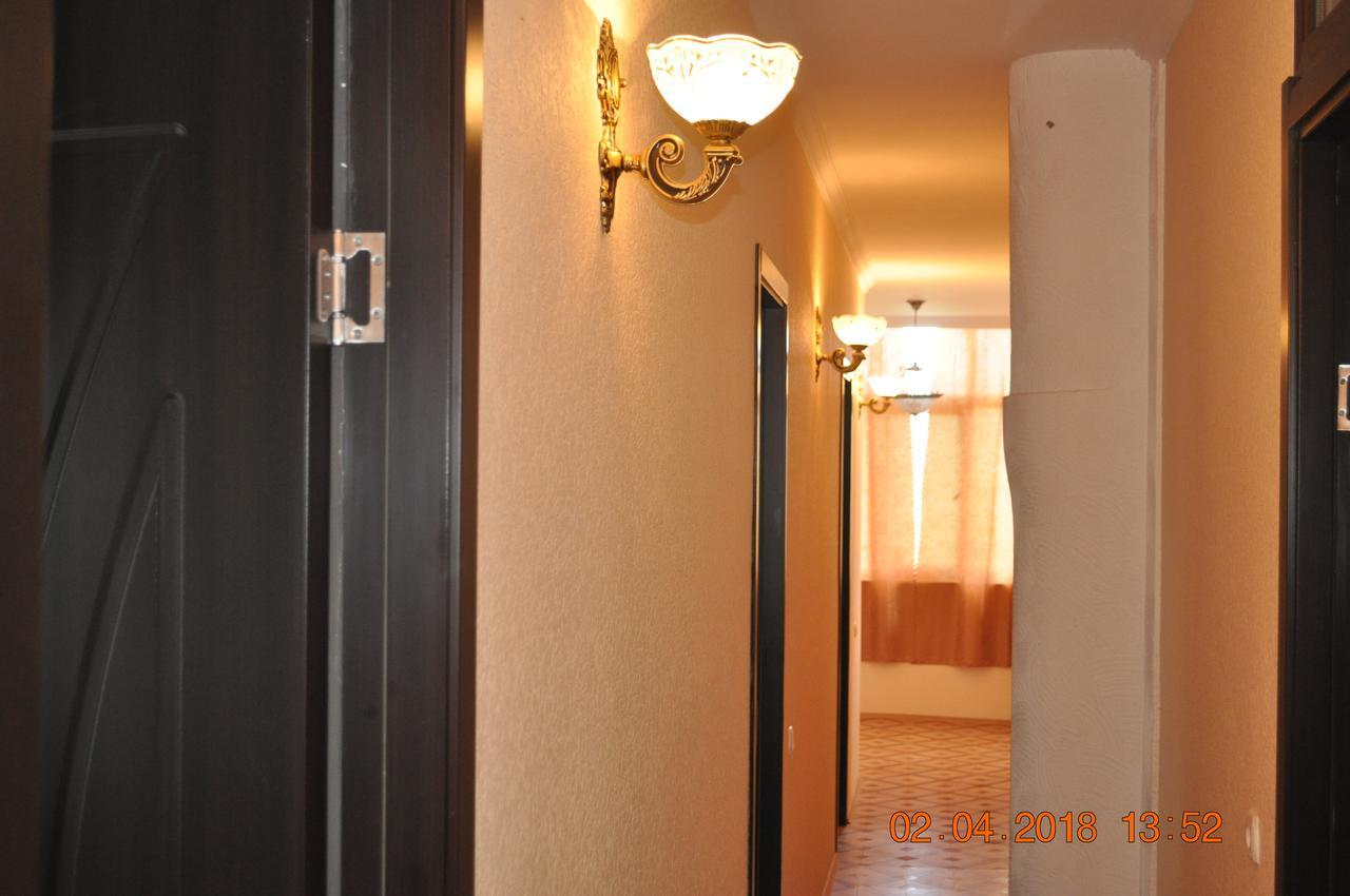 Hotel Kharabadze Kutaisi Exterior photo